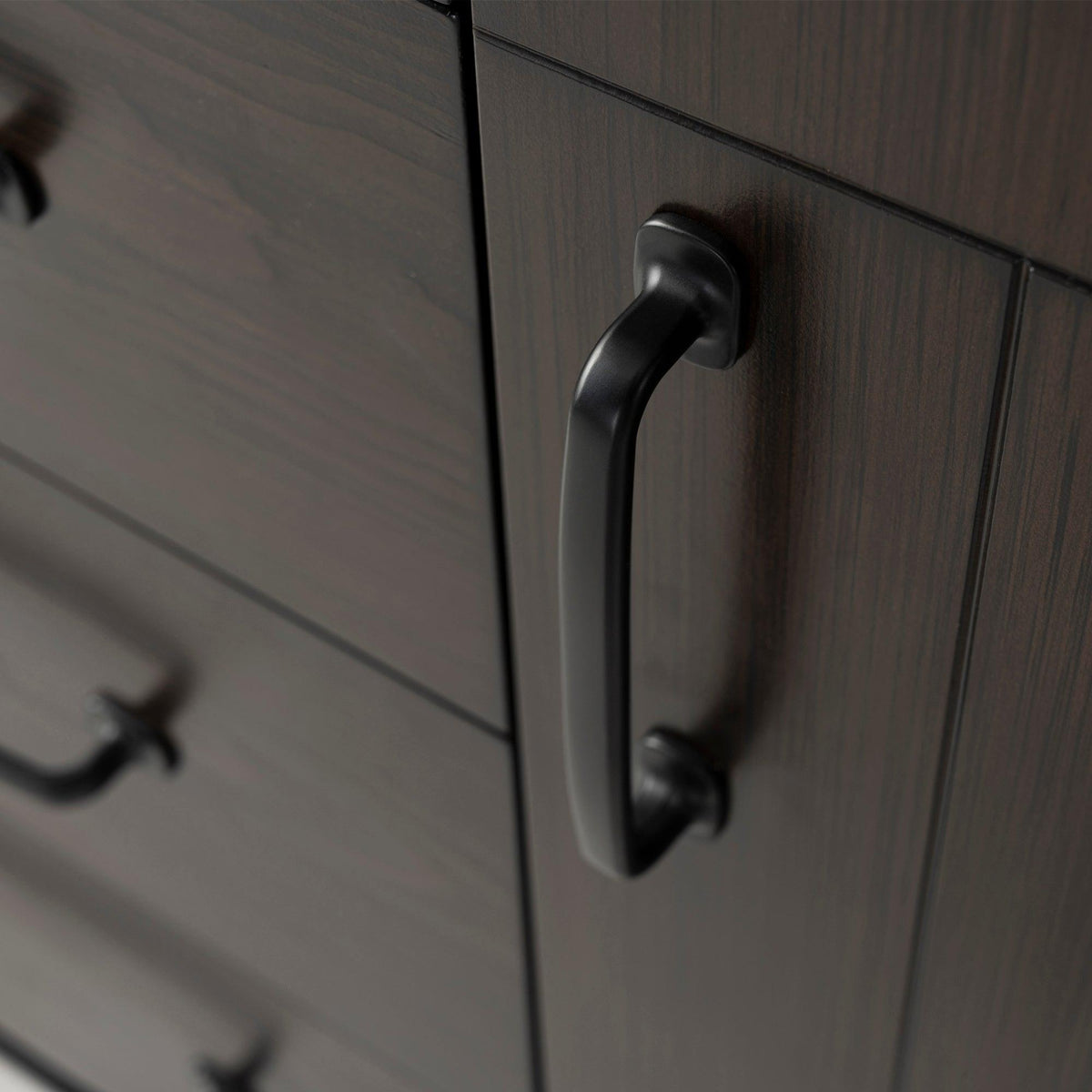 Freestanding Bathroom Vanity - Handle