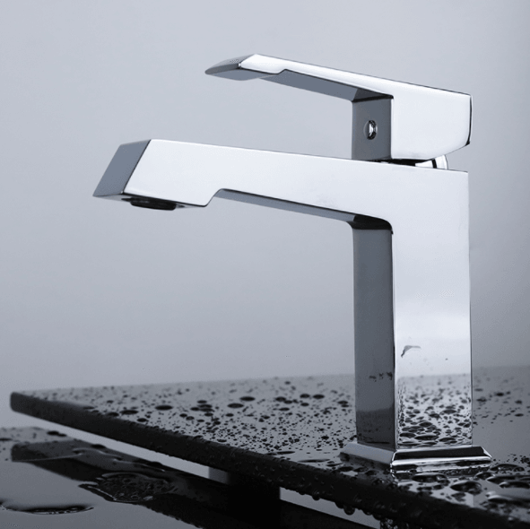 Labaro Brass Single Hole Bathroom Faucet in Chrome, Brushed Nickel or Rose Gold