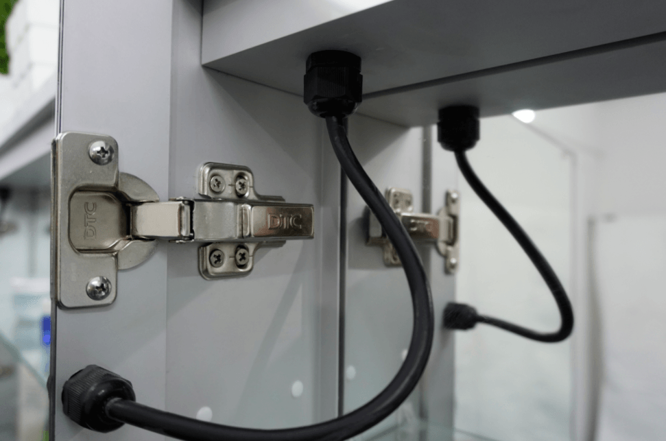 Lesina LED Medicine Cabinet w/ Defogger 4 Sizes Available