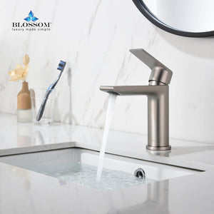 Single Handle Bath Faucet Chrome/Brush Nickel/Matte Black/Brush Gold