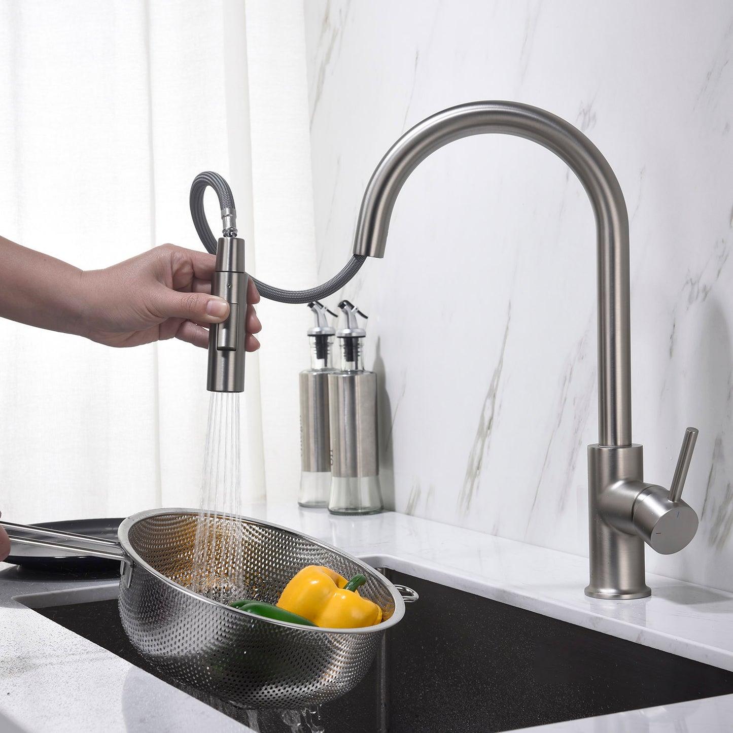 Blossom Single Handle Pull Down Kitchen Faucet F01 206