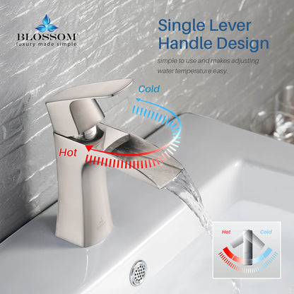 Single Handle Lavatory Faucet F01 301 in Chrome / Brush Nickel