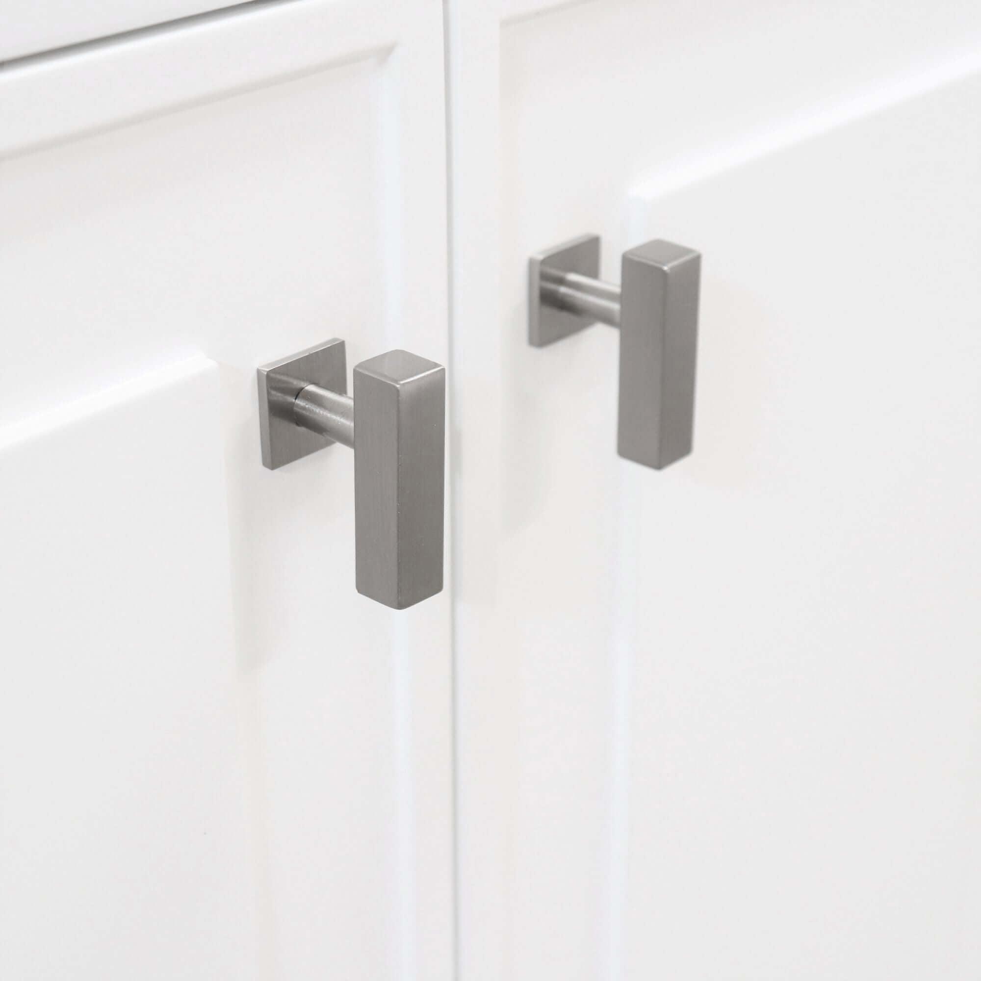 Brushed Nickel Hardware finish