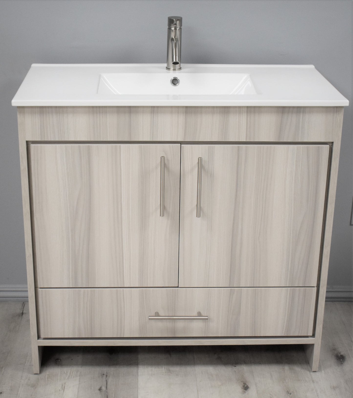 Volpa USA Pacific 36" Modern Bathroom Vanity MTD-3136-14