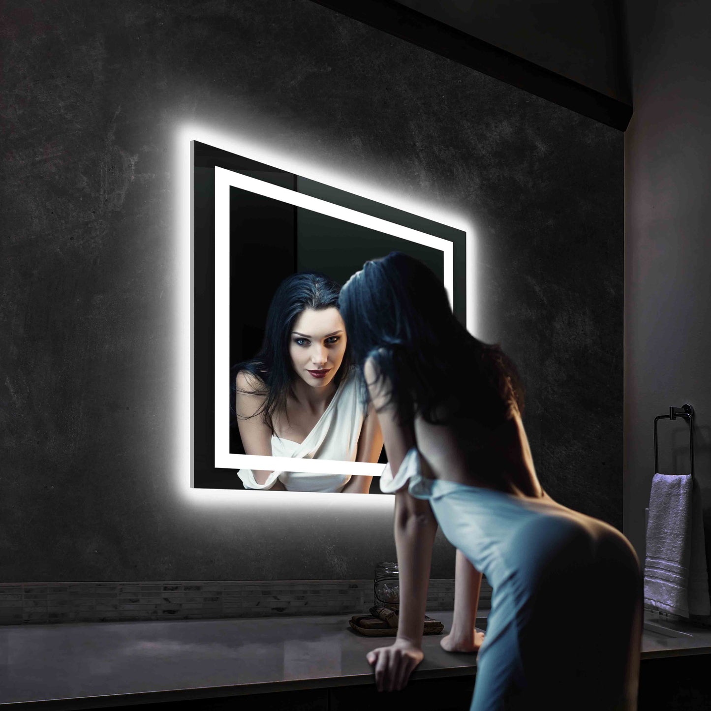 Blossom Lyra, Versatile LED Bathroom Mirror with Touch Control and Built-In Defogger