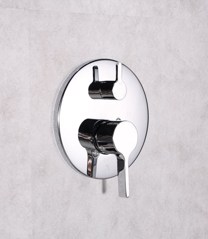 Salamonio Set, 8" Round Rain Shower and Handheld in Chrome or Matte Black