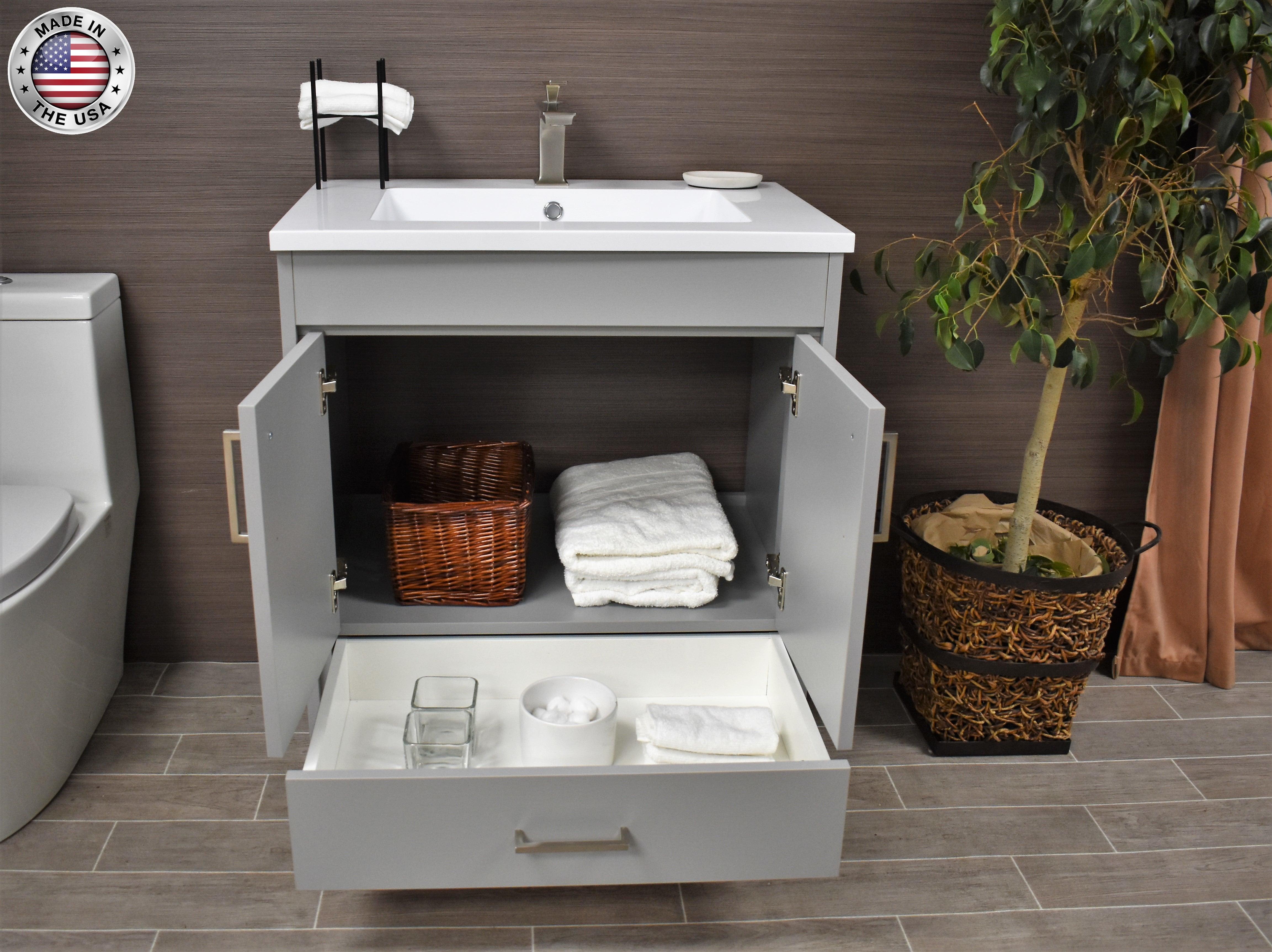 Volpa USA Rio 30" Modern Bathroom Vanity MTD-330-3