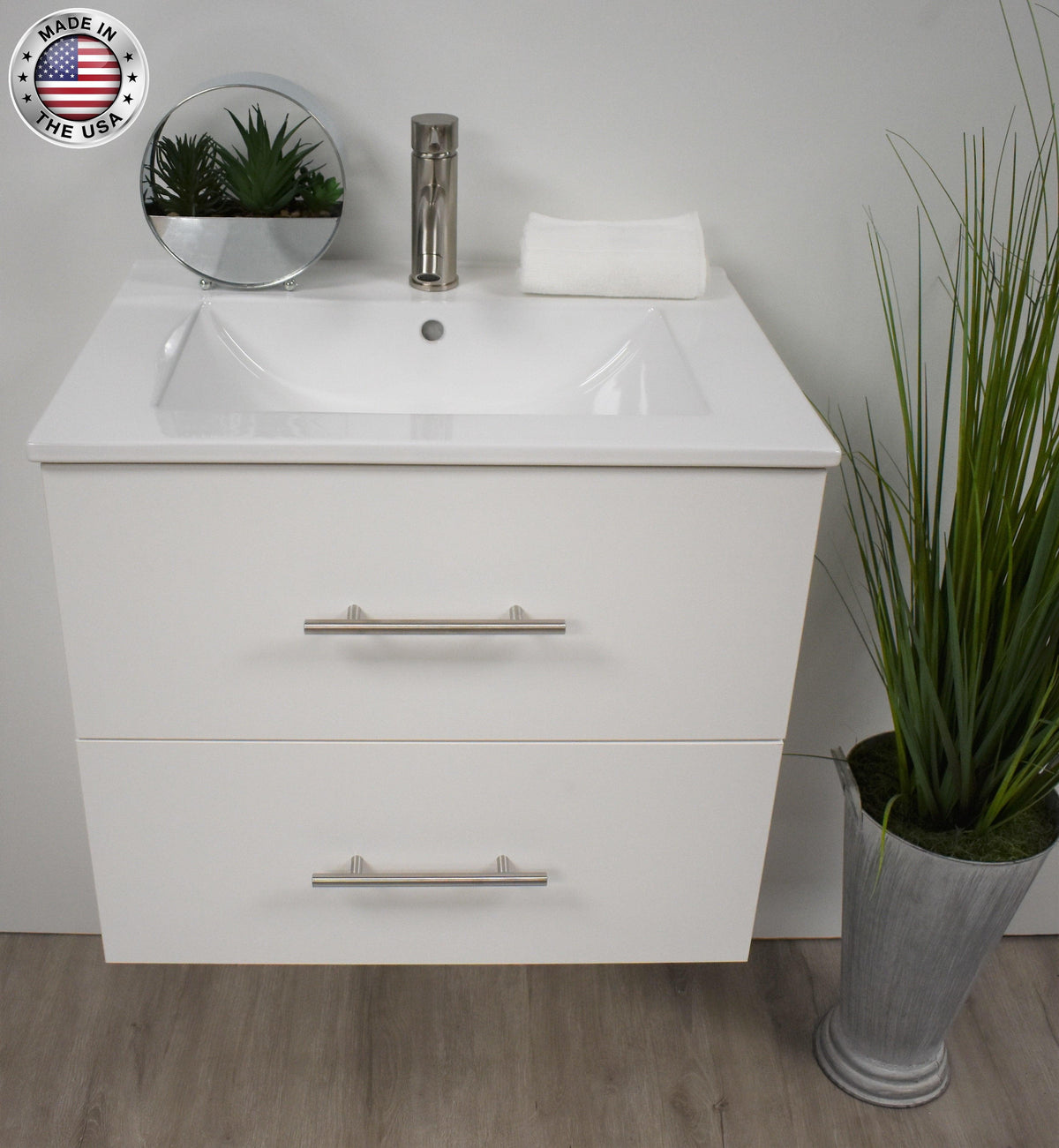 Napa 24" white vanity MTD-3324W-1topstagedMIU