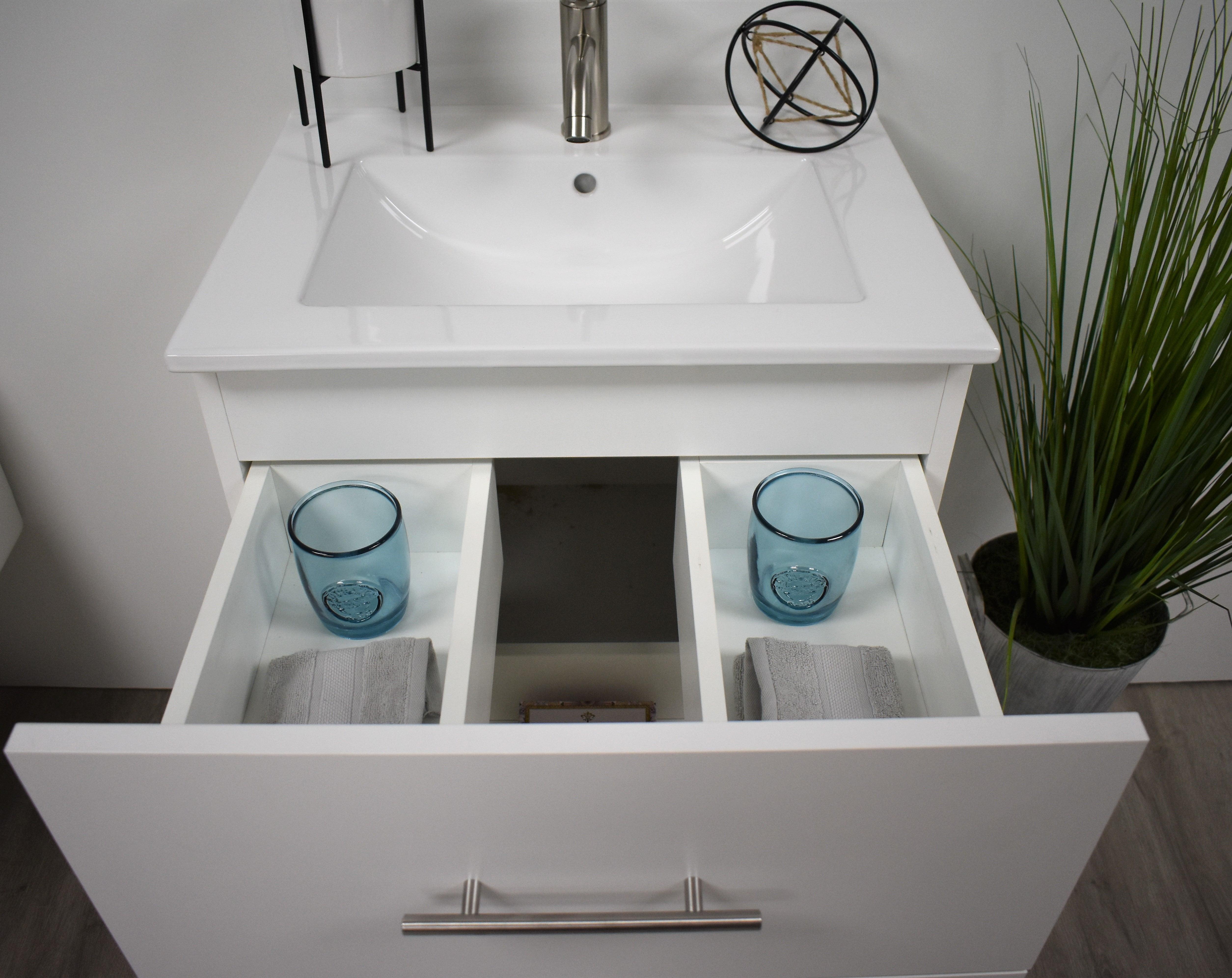 Volpa USA Napa 30" Modern Floating Bathroom Vanity MTD-3330-1