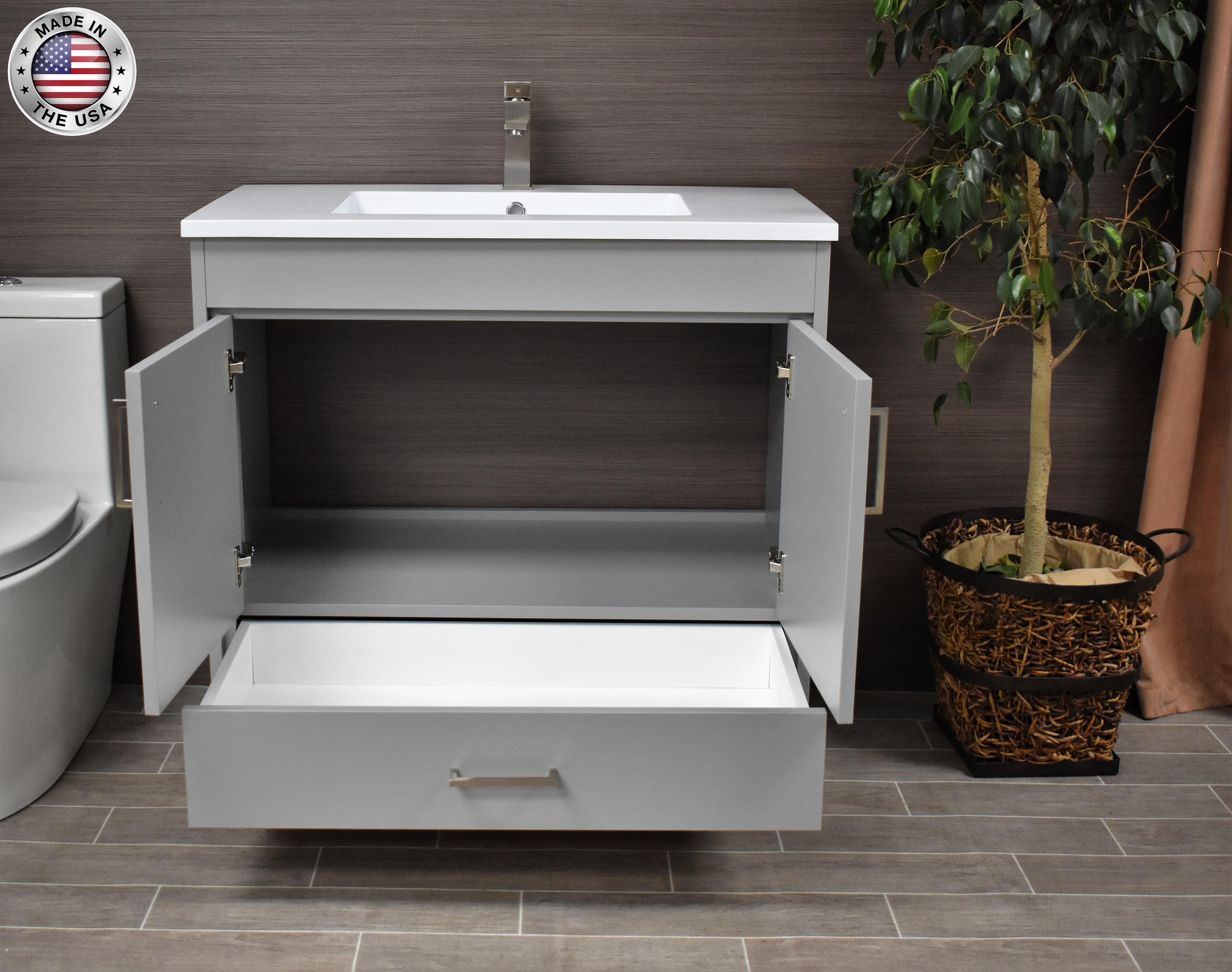 Volpa USA Rio 36" Modern Bathroom Vanity MTD-336-3