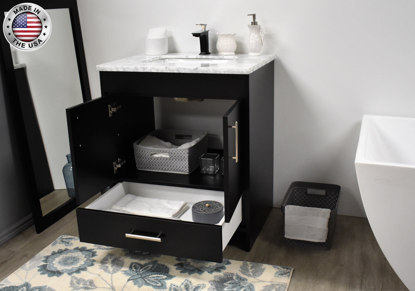 Volpa USA Capri 30" Modern Bathroom Vanity Black MTD-3530BK-1C AOMIU