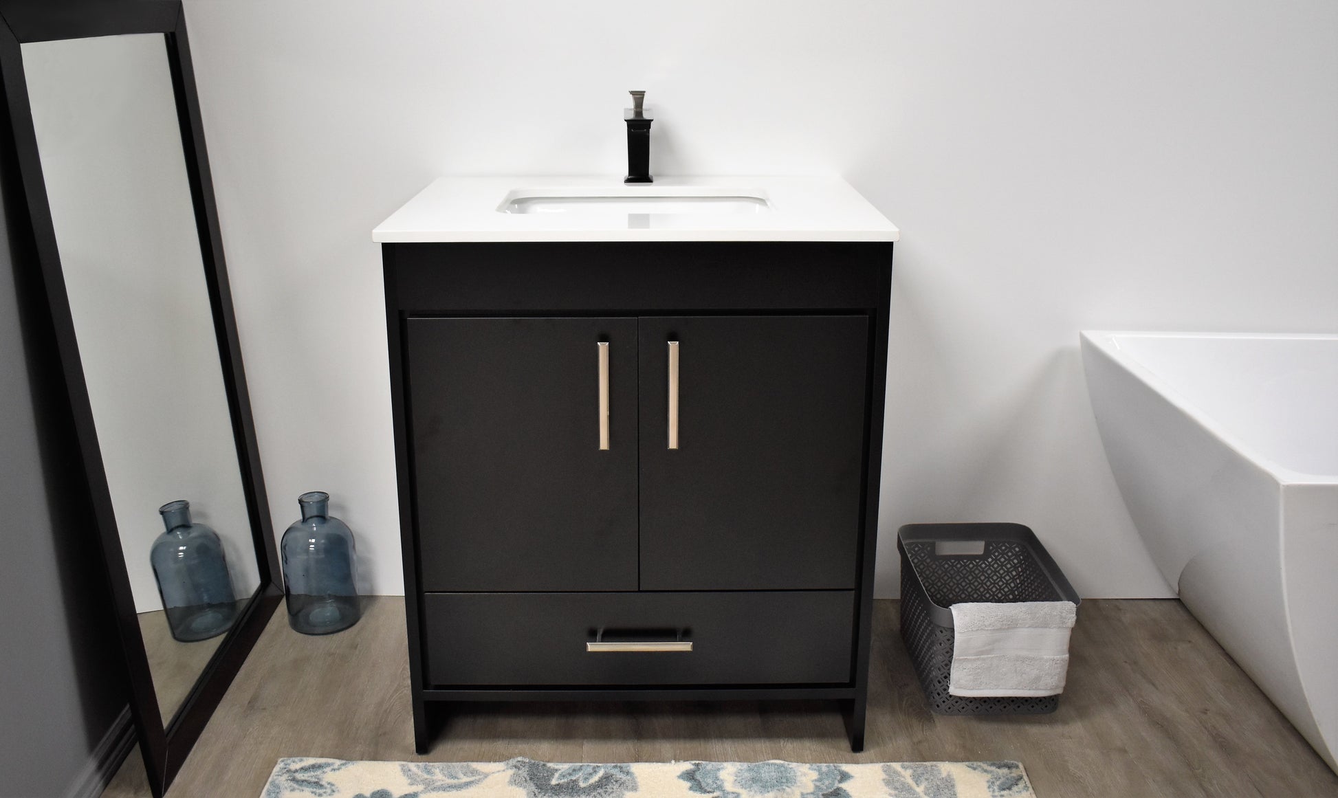 Volpa USA Capri 30" Modern Bathroom Vanity Black MTD-3530BK-1W F