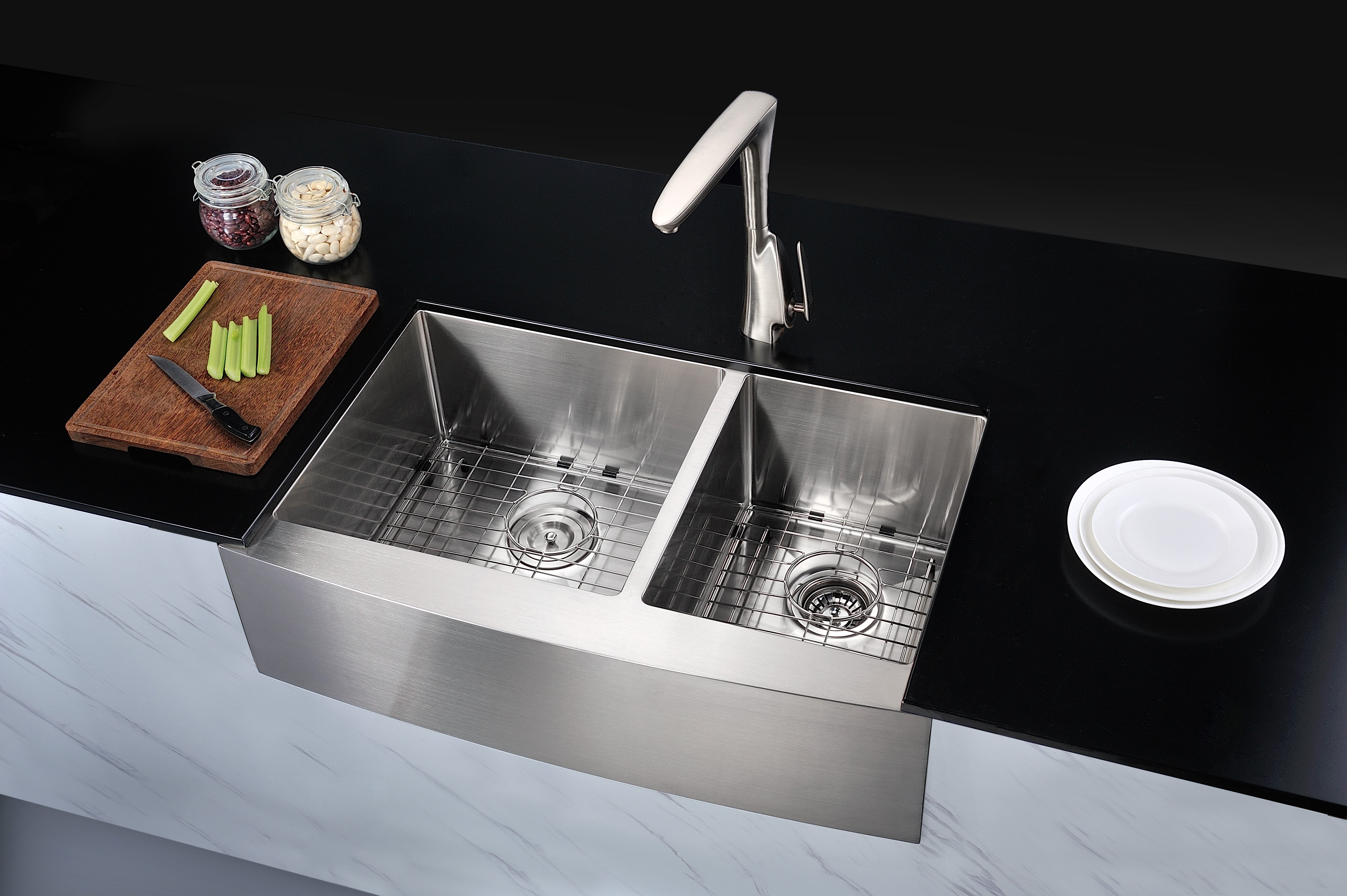 Elysian Farmhouse Stainless Steel 33 in. 0-Hole 60/40 Double Bowl Kitchen Sink in Brushed Satin