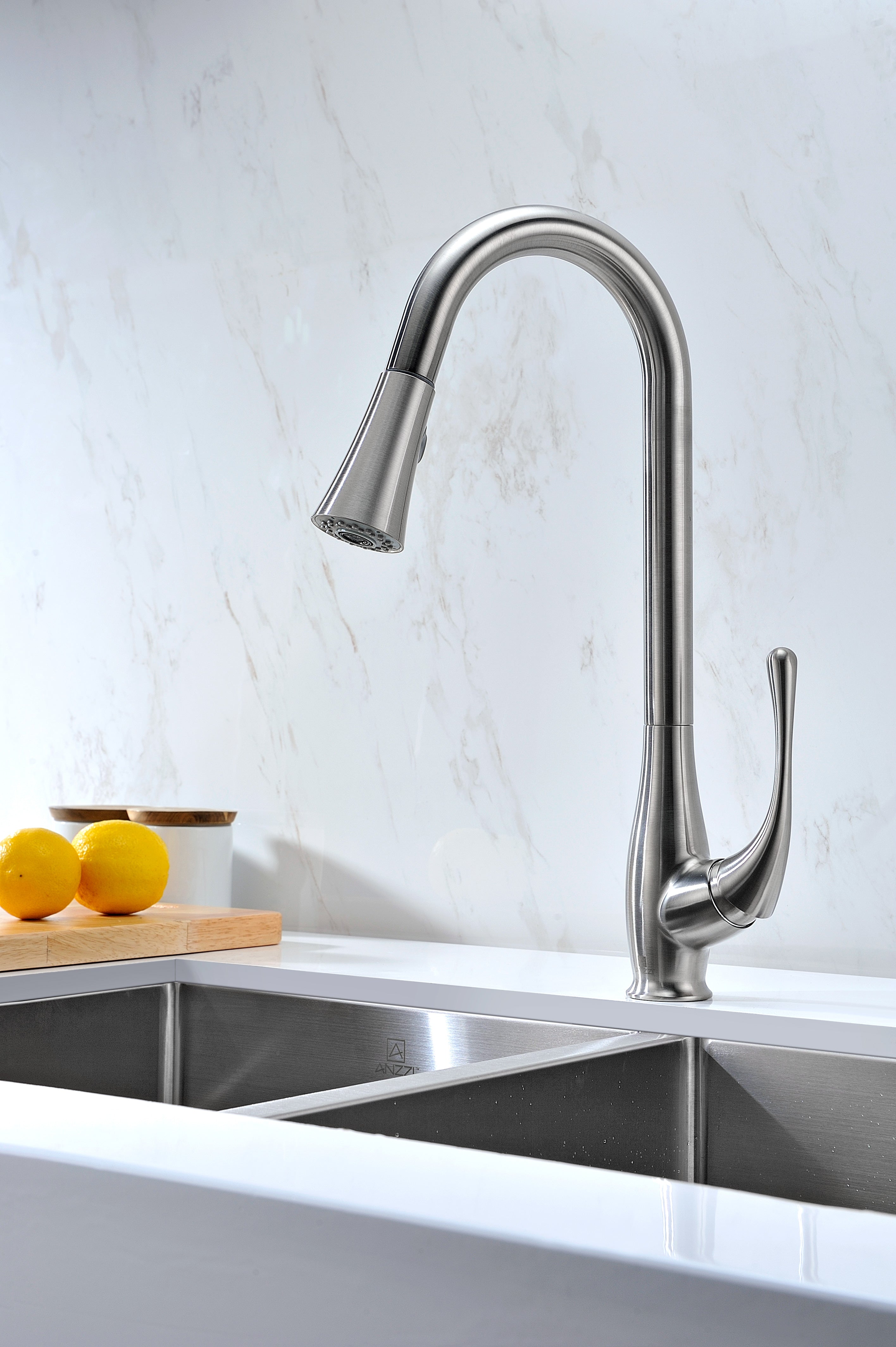 Singer Series Single-Handle Pull-Down Sprayer Kitchen Faucet in Brushed Nickel