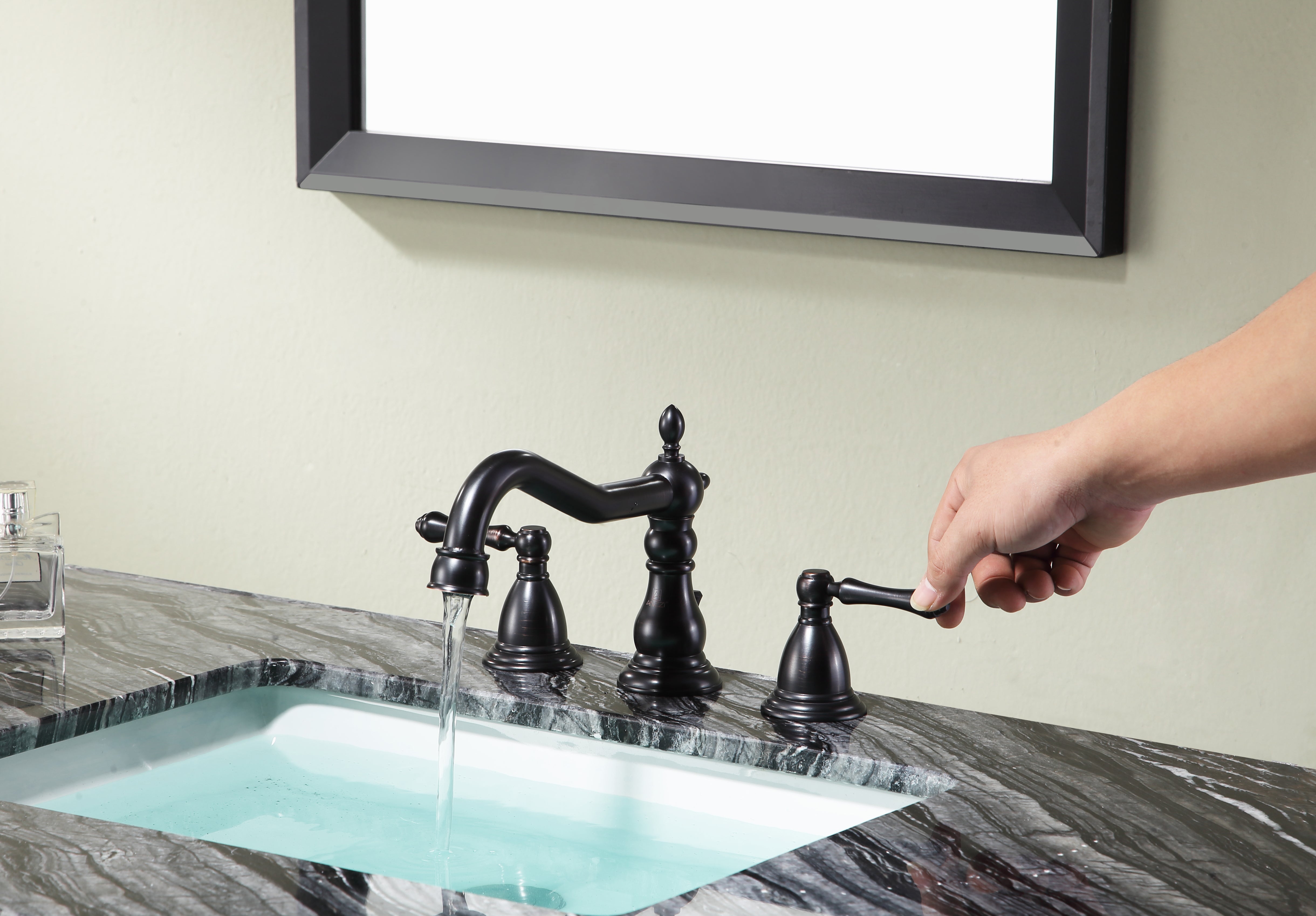 Highland 8 in. Widespread 2-Handle Bathroom Faucet in Oil Rubbed Bronze