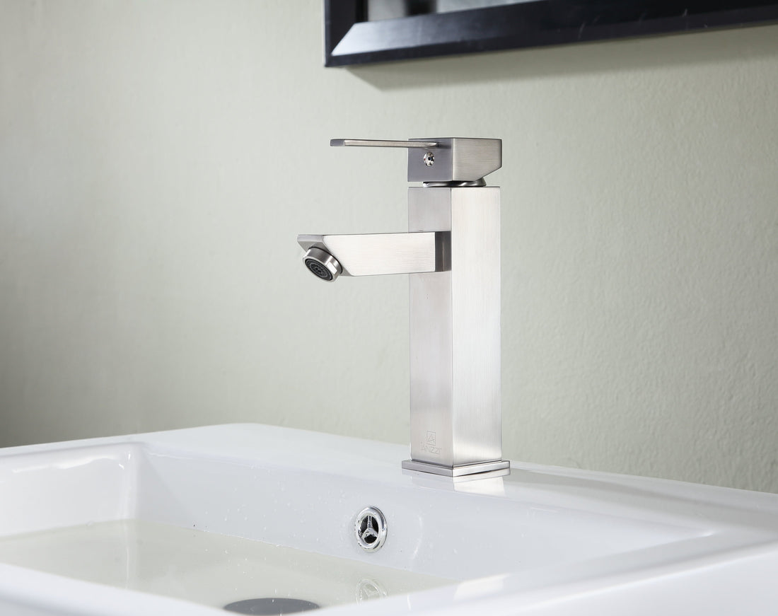 Pygmy Single Hole Single Handle Bathroom Faucet