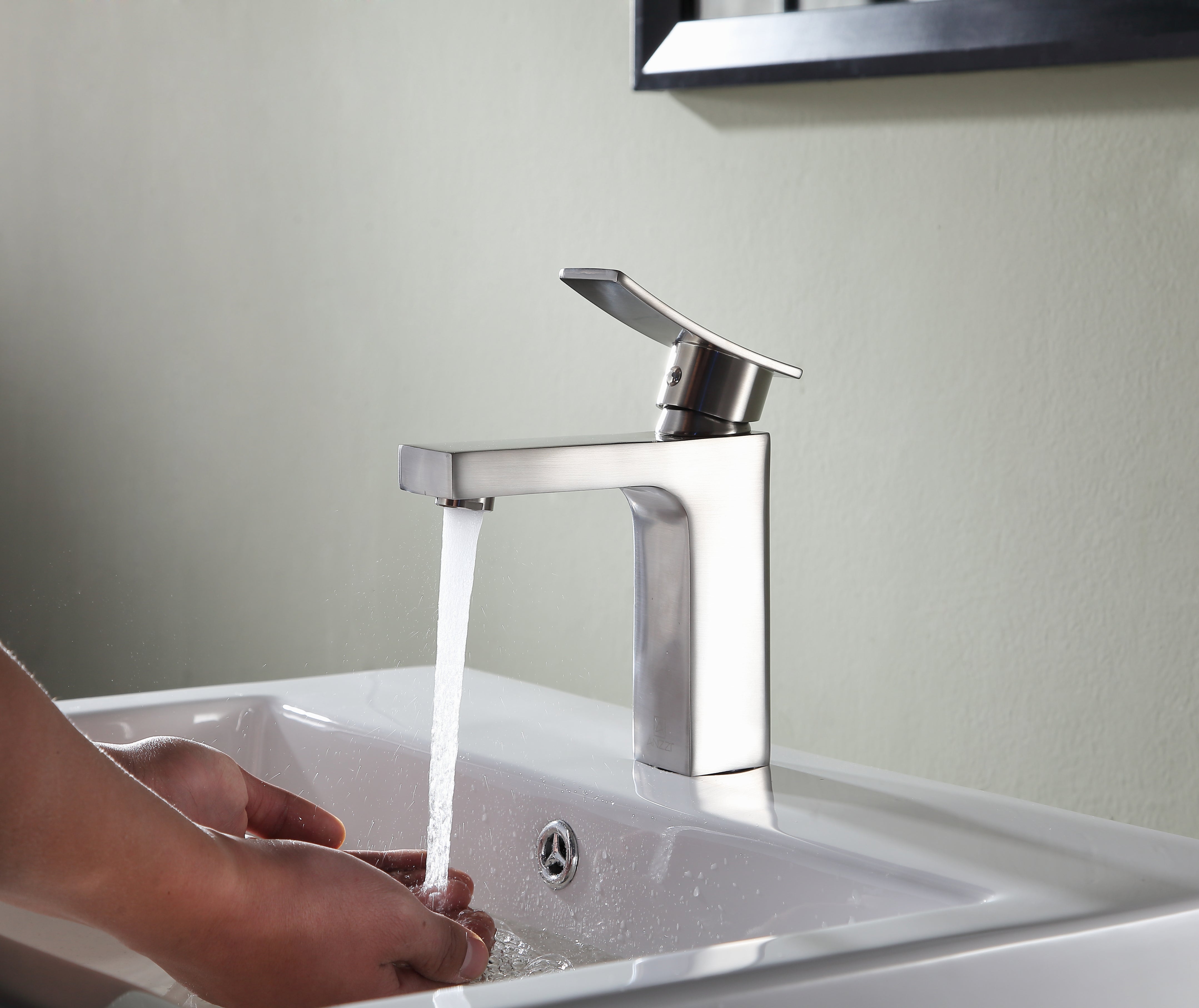 Promenade Single Hole Single Handle Bathroom Faucet