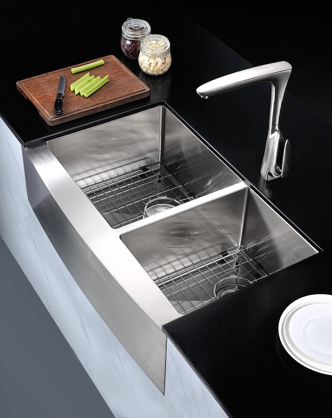 Elysian Farmhouse Stainless Steel 33 in. 0-Hole 60/40 Double Bowl Kitchen Sink in Brushed Satin