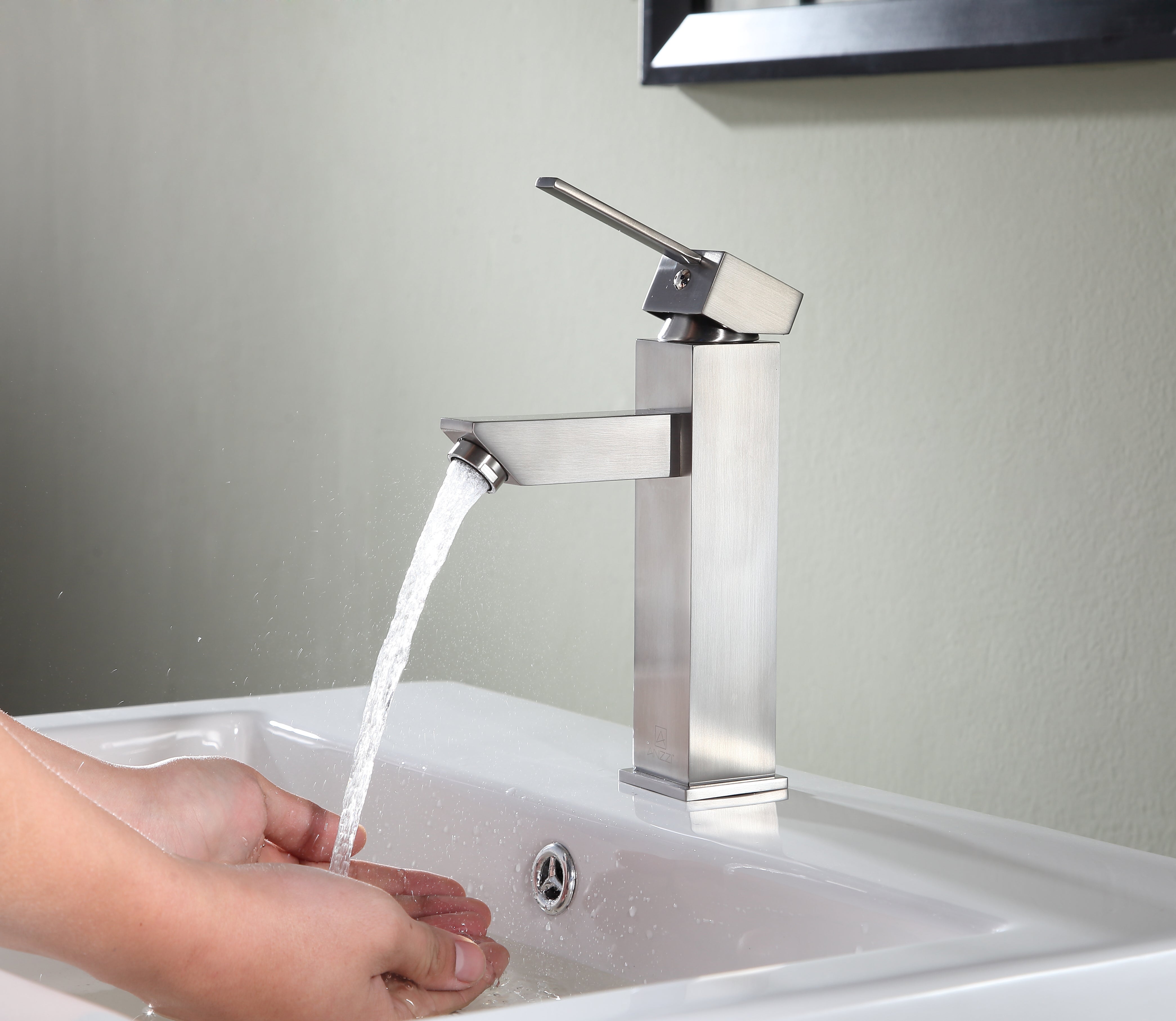 Pygmy Single Hole Single Handle Bathroom Faucet