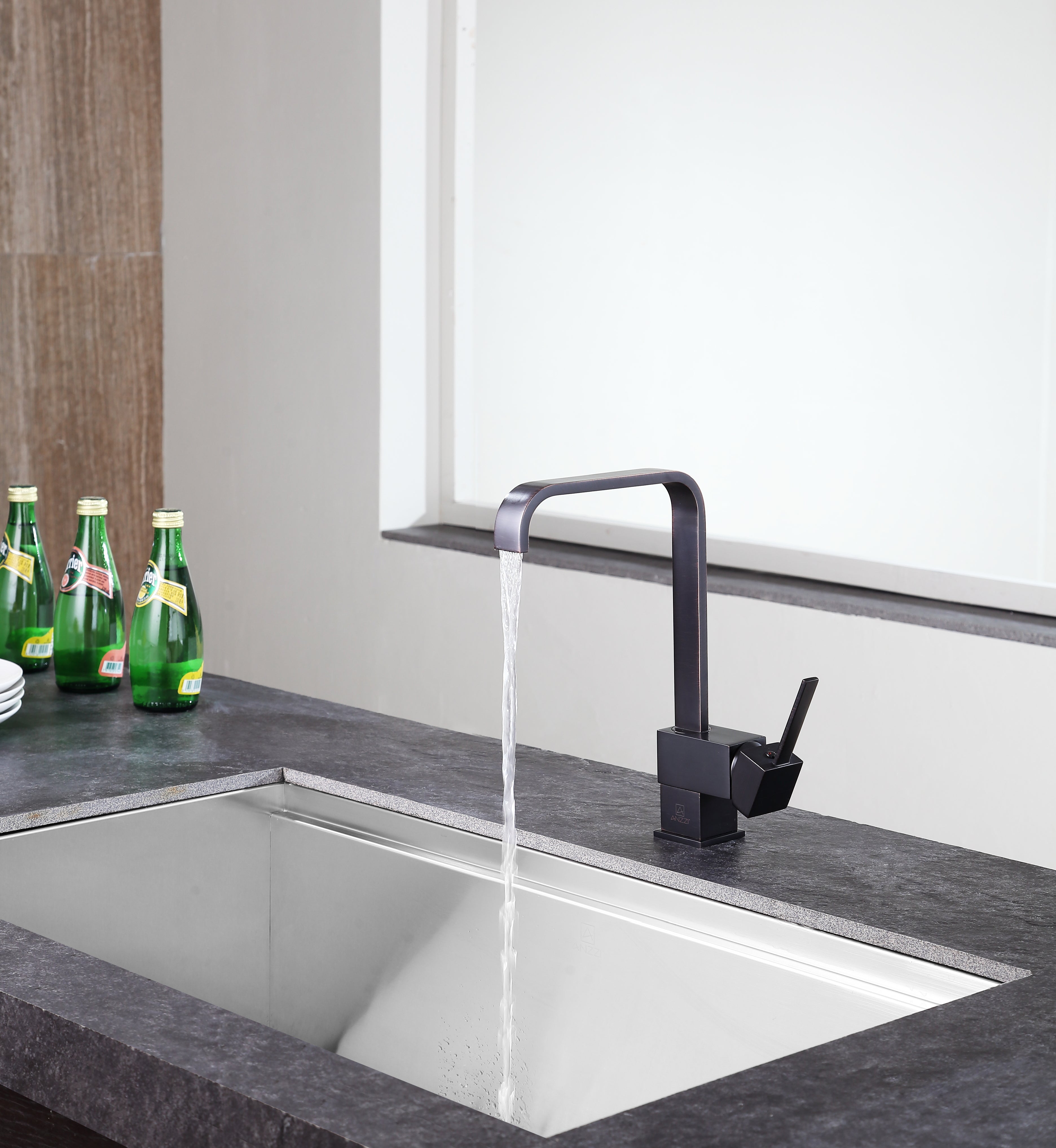 Sabre Single-Handle Standard Kitchen Faucet in Oil Rubbed Bronze